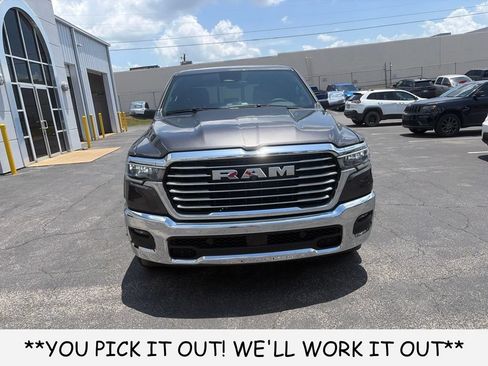Used 2025 RAM 1500 Laramie AWD/4WD image 2