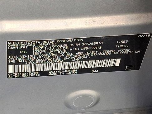 Used 2018 Toyota RAV4 Limited image 29