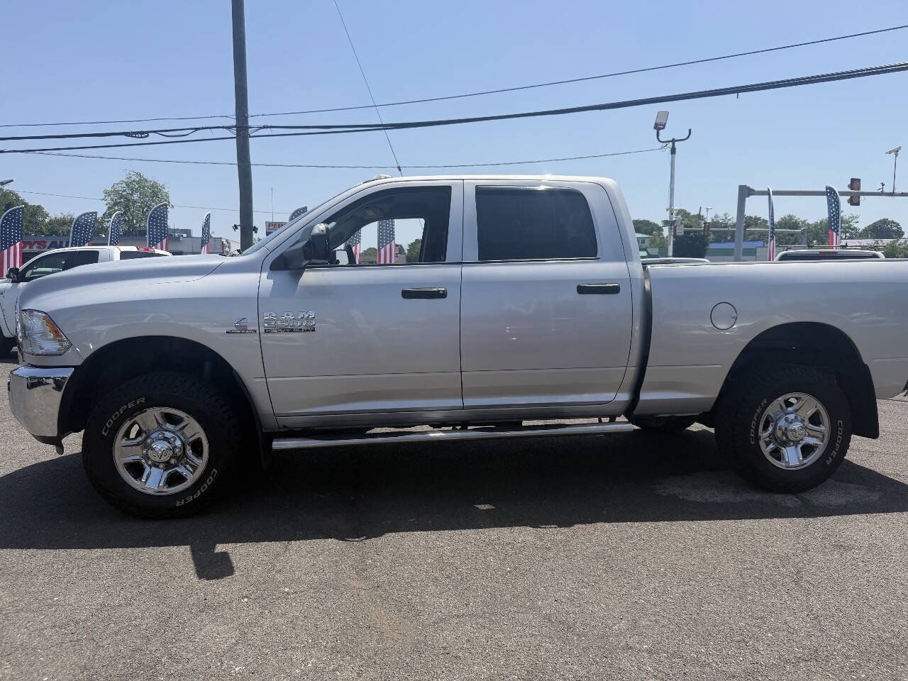 Used 2018 RAM 2500 Tradesman w/ Chrome Appearance Group AWD/4WD image 1