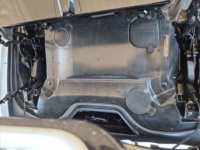 Used 2023 Chevrolet Corvette Stingray Preferred Conv w/ Z51 Performance Package RWD image 20