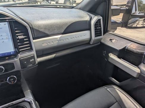 Used 2022 Ford F250 Lariat w/ Chrome Package AWD/4WD image 16