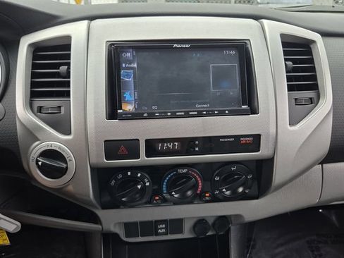 Used 2012 Toyota Tacoma 4x4 Double Cab w/ TRD Sport Pkg image 22