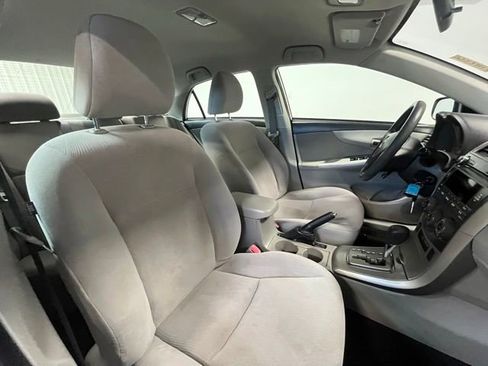 Used 2011 Toyota Corolla LE FWD image 9