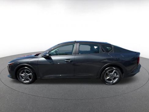 Used 2025 Kia K4 FWD image 9