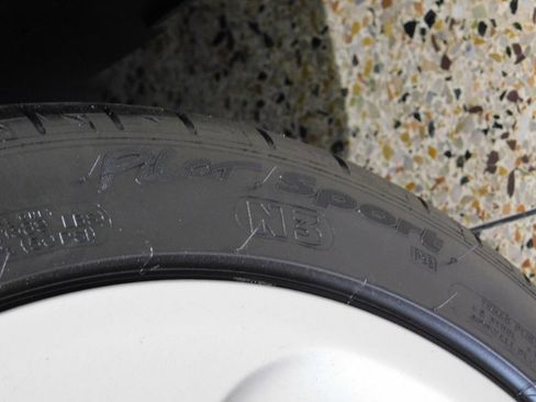Used 2004 Porsche 911 Carrera RWD image 99