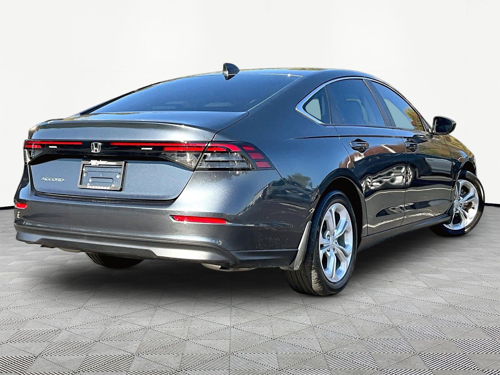 Used 2024 Honda Accord LX image 6