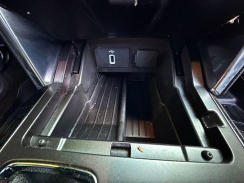 Used 2018 Ford Explorer Sport w/ Equipment Group 401A AWD/4WD image 29