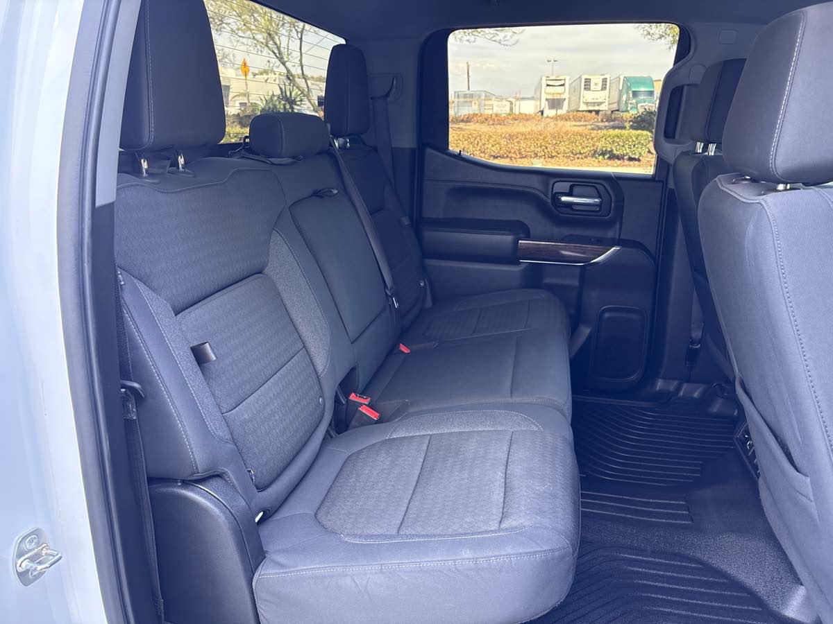 Used 2020 GMC Sierra 1500 Elevation w/ Elevation Value Package AWD/4WD image 13