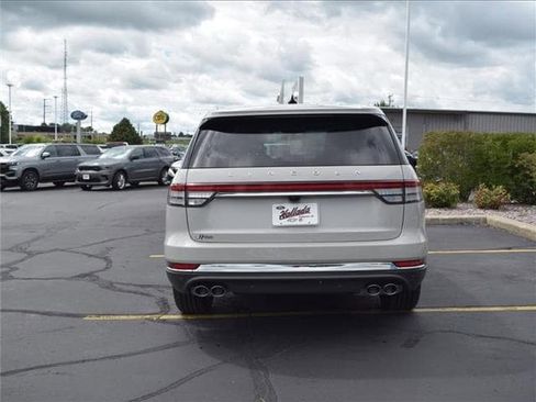 Used 2023 Lincoln Aviator Reserve image 6