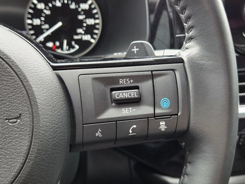 Used 2023 Nissan Pathfinder SV w/ Black Appearance Package FWD image 29