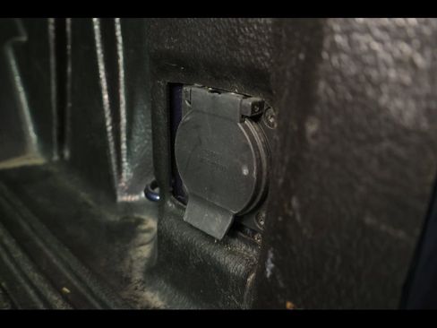 Used 2023 Chevrolet Silverado 1500 LT image 19