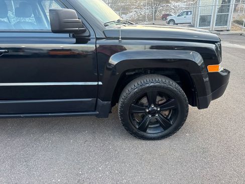 Used 2015 Jeep Patriot Sport w/ Power Value Group image 31