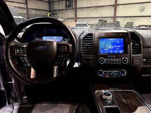 Used 2021 Ford Expedition Max Limited RWD image 30