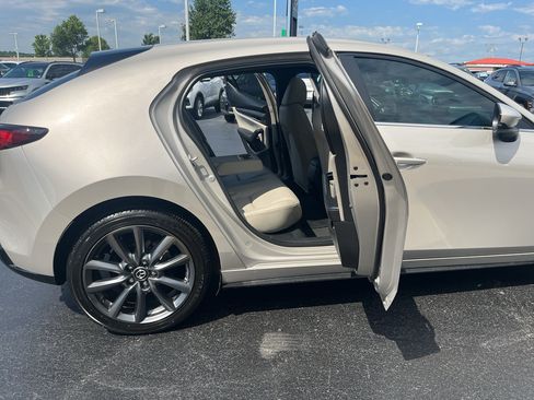 Used 2023 MAZDA MAZDA3 s FWD image 43