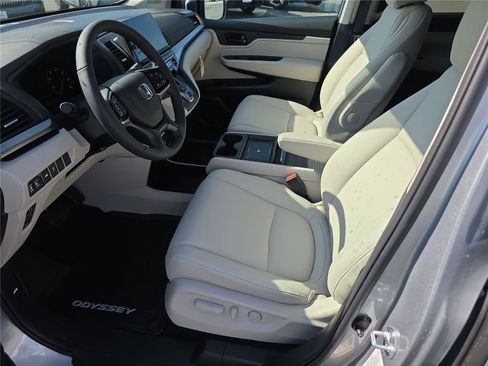 New 2026 Honda Odyssey EX-L image 11
