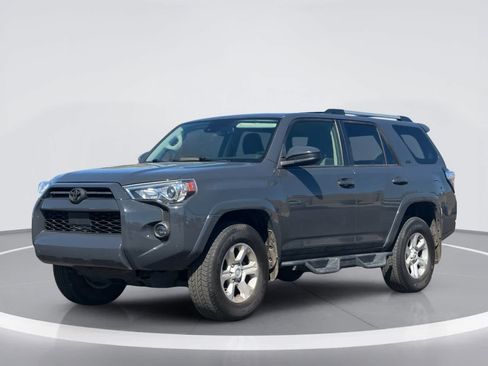 Used 2024 Toyota 4Runner SR5 AWD/4WD image 2