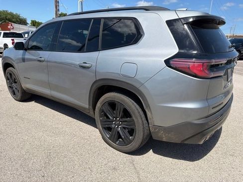 Used 2024 GMC Acadia Elevation w/ Black Edition FWD image 4