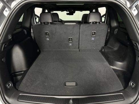 New 2025 Jeep Grand Cherokee Limited w/ Luxury Tech Group II image 19