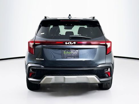 Used 2025 Kia Seltos S FWD image 7