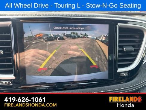 Used 2023 Chrysler Pacifica Touring-L w/ S Appearance Package AWD/4WD image 22
