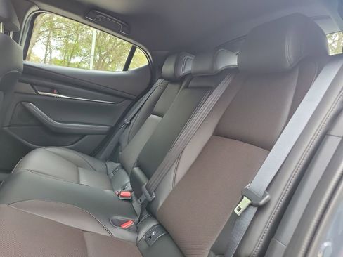 New 2026 MAZDA MAZDA3 Hatchback w/Premium Plus Pkg image 12