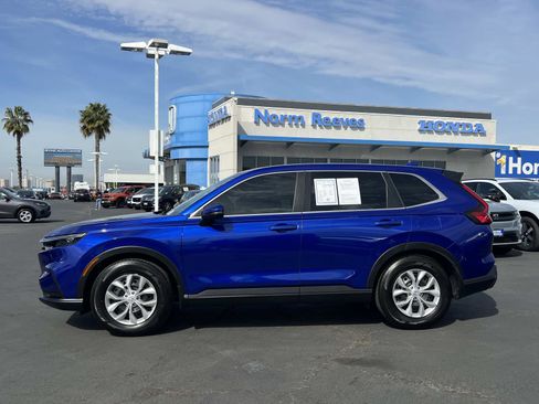 Certified 2025 Honda CR-V LX image 2