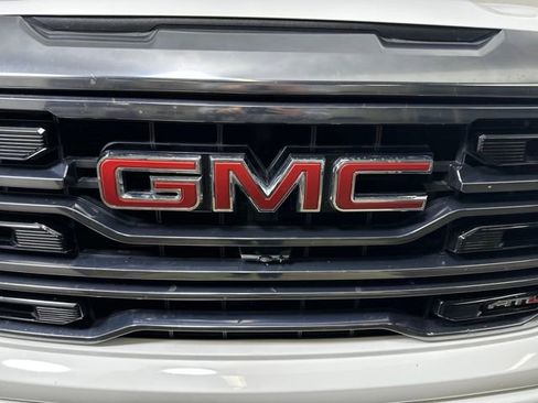 Used 2022 GMC Sierra 1500 AT4 w/ AT4 Premium Package image 9
