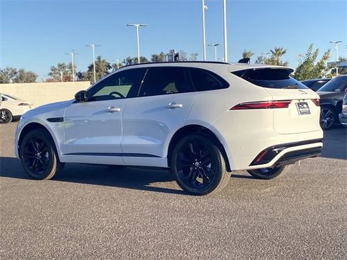 New 2025 Jaguar F-PACE R-Dynamic S image 19