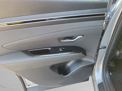 Used 2022 Hyundai Tucson SEL w/ Convenience + Premium Package image 9