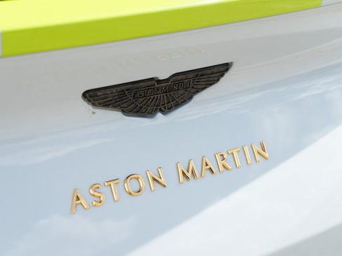 Used 2019 Aston Martin DB11 AMR RWD image 30
