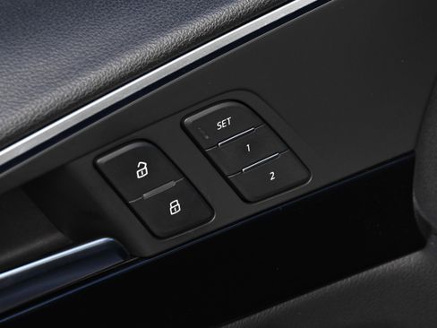 Used 2018 Audi A4 2.0T Premium Plus w/ Premium Plus Package image 41