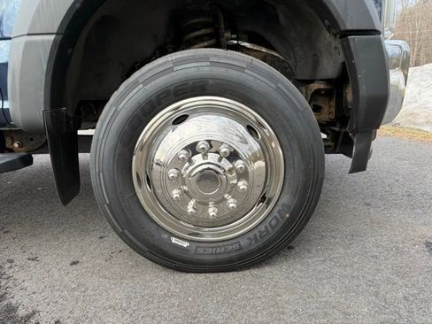 Certified 2017 Ford F550 4x4 Regular Cab Super Duty image 38