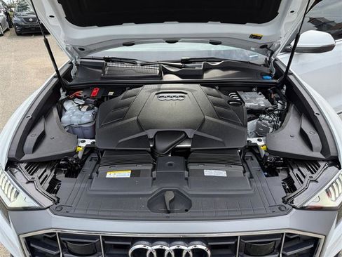 Used 2023 Audi Q8 Premium Plus w/ Premium Plus Package image 18