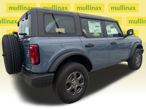 New 2025 Ford Bronco 4-Door image 14