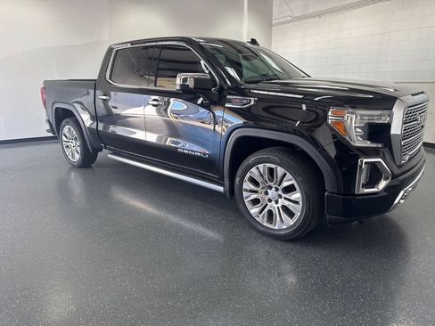 Used 2020 GMC Sierra 1500 Denali w/ Denali Ultimate Package AWD/4WD image 2
