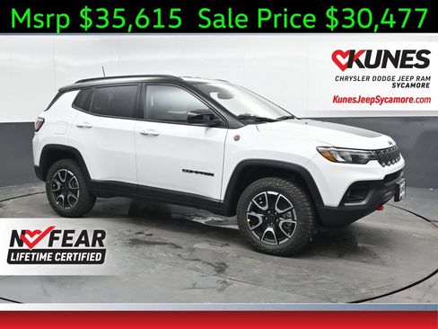 New 2026 Jeep Compass Trailhawk AWD/4WD image 1