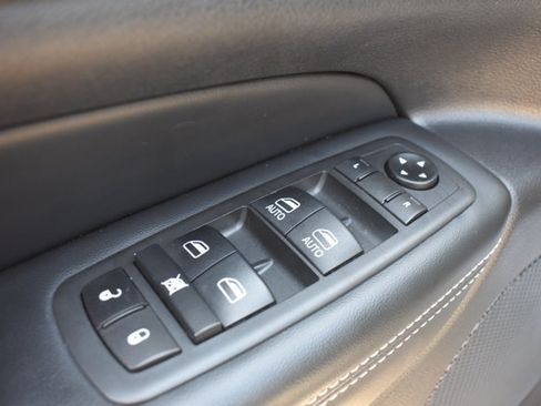 Used 2021 Jeep Grand Cherokee Limited w/ Quick Order Package 28K 80th AWD/4WD image 12