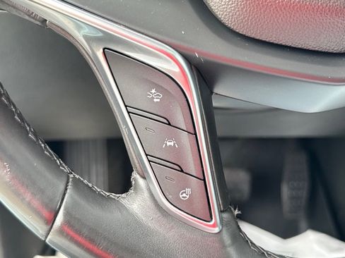 Certified 2018 Cadillac XT5 Premium Luxury image 18