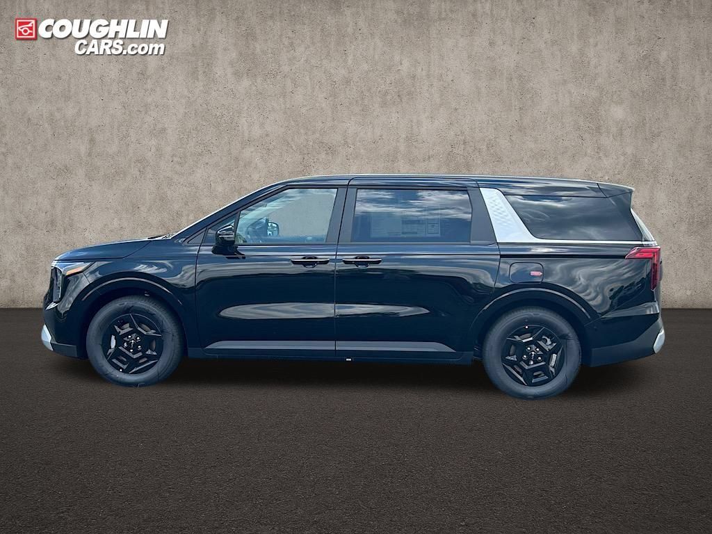 New 2025 Kia Carnival FWD image 7