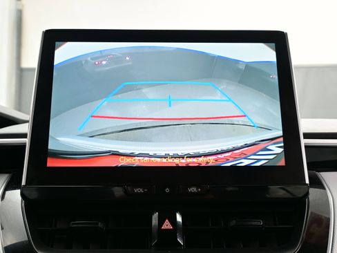 Used 2025 Toyota Corolla SE w/ SE Premium Package image 18