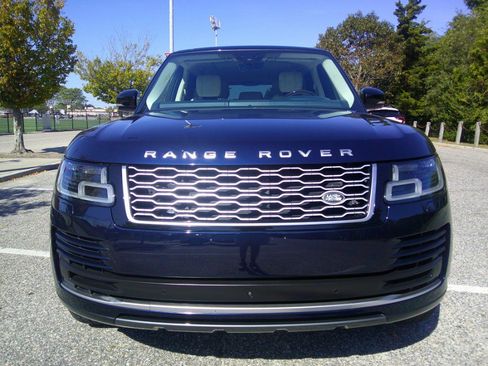Used 2020 Land Rover Range Rover HSE image 17