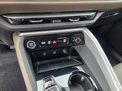 Used 2025 Audi Q5 Prestige AWD/4WD image 22