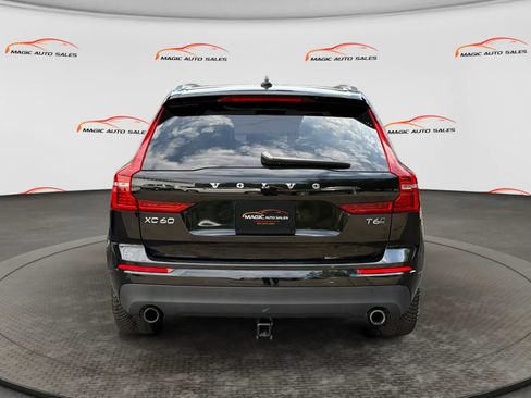 Used 2018 Volvo XC60 T6 Momentum w/ Advanced Package AWD/4WD image 9
