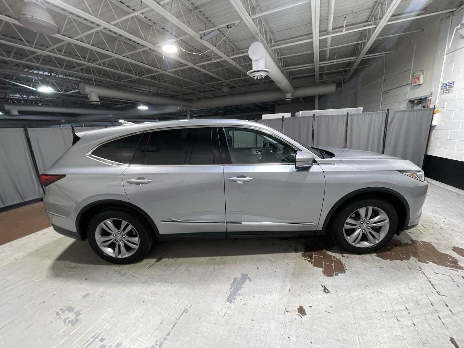 Used 2024 Acura MDX SH-AWD image 27