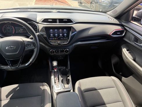 Used 2021 Chevrolet TrailBlazer RS w/ Technology Package FWD image 20