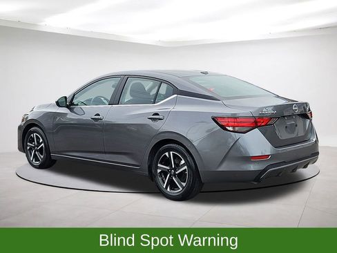 Used 2025 Nissan Sentra SV FWD image 5