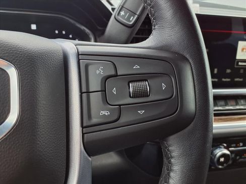 Certified 2022 GMC Sierra 1500 Elevation w/ LPO, Elevation Black Package image 17