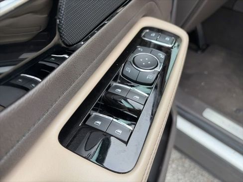 Used 2022 Lincoln Aviator Reserve w/ Class IV Trailer Tow Package image 12