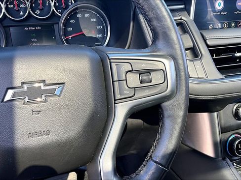 Used 2021 Chevrolet Tahoe Z71 w/ Luxury Package AWD/4WD image 21