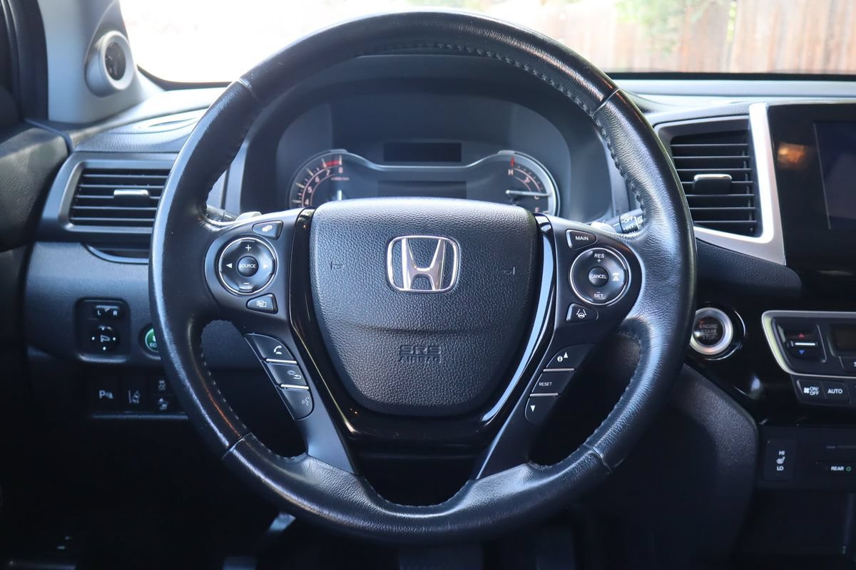 Used 2016 Honda Pilot Touring image 18